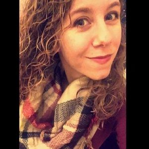 Meet your Posher, Anna